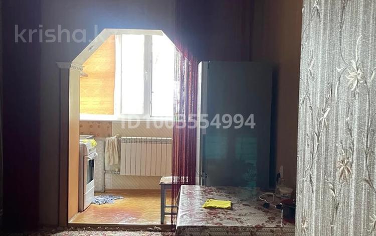 1-комнатная квартира · 35 м² · 2/5 этаж, мкр Кокжиек, Геологов 9 за 160 000 ₸ в Алматы, Жетысуский р-н — фото 2