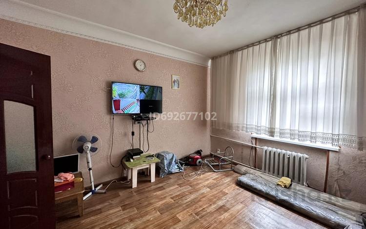 2-комнатная квартира, 52 м², 1/2 этаж, Гагарина за 10 млн 〒 в Кентау — фото 2