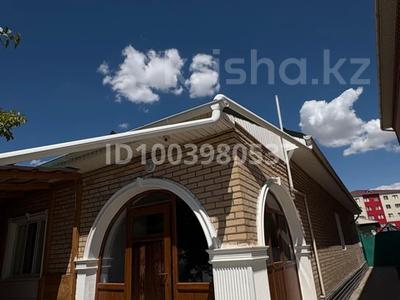 Жеке үй · 7 бөлме · 220 м² · 5 жүзд., Бухарбай Батыр 132, бағасы: 250 000 ₸ в 
