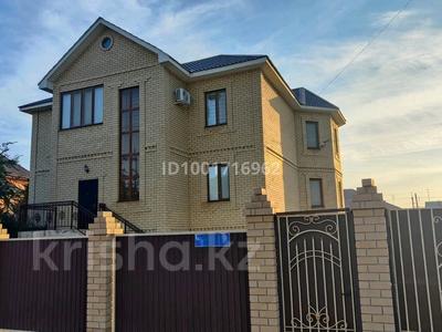 Отдельный дом · 7 комнат · 407 м² · 10 сот., мкр Жеруйык, Мынбаева за 87 млн 〒 в Атырау