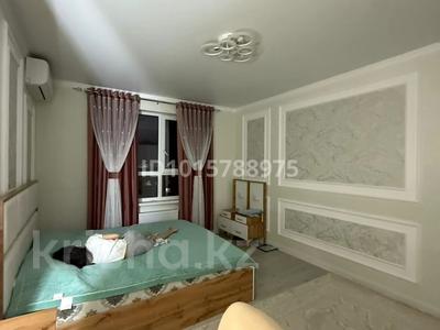 3-бөлмелі пәтер · 77 м² · 14/16 қабат, Сырым батыра 99/3, бағасы: 300 000 ₸ в Шымкенте