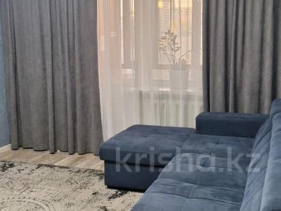 2-комнатная квартира · 50 м² · 4 этаж, Момышулы 33 — Цум, арбат Круглосуточно за 15 000 ₸ в Семее