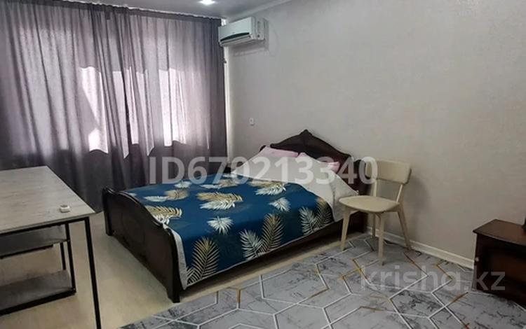 1-комнатная квартира · 40 м² · 9/10 этаж, мкр Кунаева 67/1 за 8 000 ₸ в Уральске — фото 15