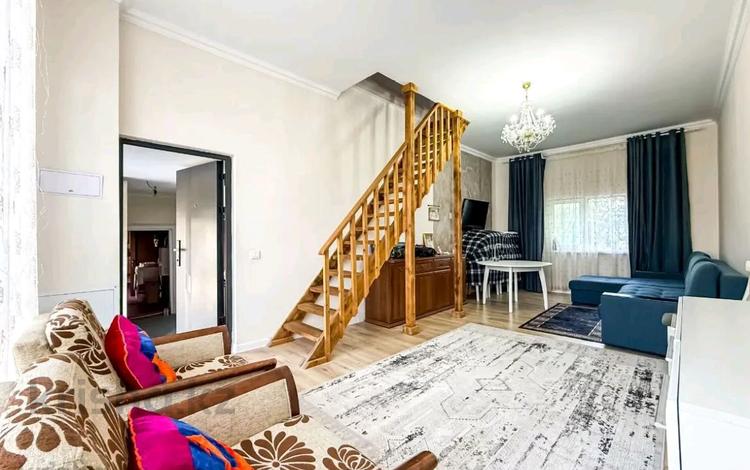 Отдельный дом · 4 комнаты · 128 м² · 6.7 сот., мкр Жазира 3 — Яссауи Жандосова за 97 млн 〒 в Алматы, Ауэзовский р-н — фото 2