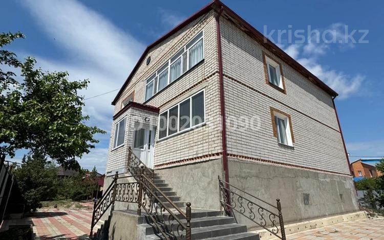 Отдельный дом · 5 комнат · 300 м² · 14 сот., Назарбаева 245 за 73 млн 〒 в Кокшетау — фото 2