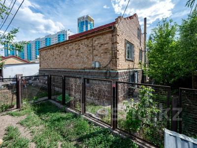 Жеке үй · 4 бөлме · 252.3 м² · 10 жүзд., Халела досмухамедулы, бағасы: 106 млн ₸ в Астане