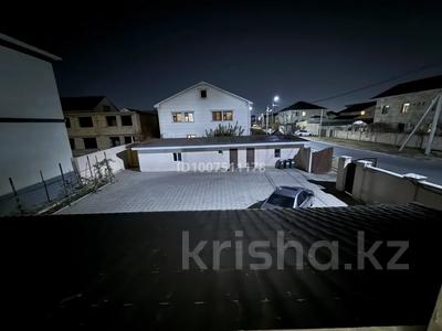 Отдельный дом · 5 комнат · 250 м² · 10 сот., мкр "Шыгыс 3" 74А за 90 млн 〒 в Актау, мкр "Шыгыс 3"