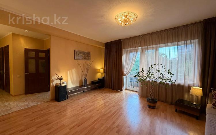 2-комнатная квартира · 75 м² · 3/5 этаж, жарокова за 71.2 млн ₸ в Алматы, Бостандыкский р-н — фото 2