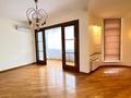 3-бөлмелі пәтер · 180 м² · 3/9 қабат, Уалиханова — Жамбыла, бағасы: 777 777 ₸ в Алматы, Медеуский р-н — фото 6