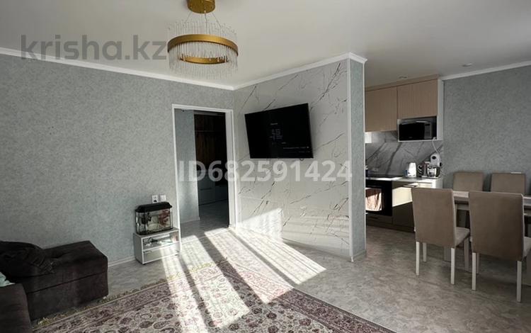 3-комнатная квартира · 66 м² · 1/12 этаж, 15 микрорайон 18 — Площадь Мухтара Ауезова за 33 млн ₸ в Семее — фото 16