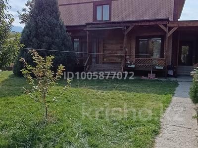 Отдельный дом · 10 комнат · 280 м² · 6 сот., Грушовая 8 — Пересечение улиц Новостройка за 85 млн 〒 в Талгаре