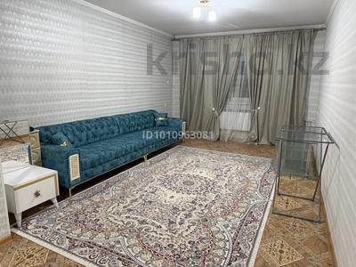 2-комнатная квартира · 85 м² · 2/2 этаж, 4-й микрорайон, 4-й микрорайон 56/3 — Рядом магазин Райхан, аптека Батыр Фарм за 150 000 〒 в Шымкенте, Туран р-н