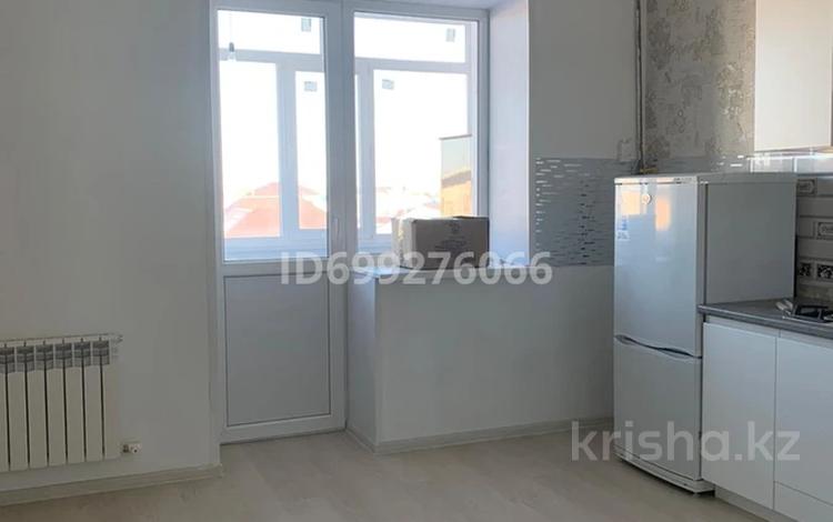 2-бөлмелі пәтер · 74 м² · 3/5 қабат, мкр Жулдыз, Мкр достык, бағасы: 160 000 ₸ в Уральске — фото 2