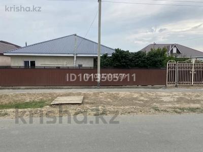 Отдельный дом · 3 комнаты · 160 м² · 8 сот., мкр Балауса, Ш.Берсиев 3 за 27 млн ₸ в Атырау