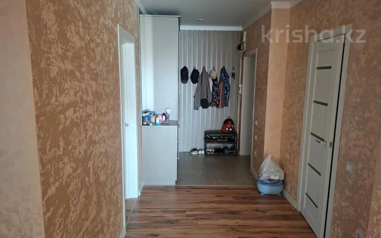 3-бөлмелі пәтер · 79.8 м² · 7/10 қабат, Каирбекова, бағасы: 46 млн ₸ в Костанае — фото 3