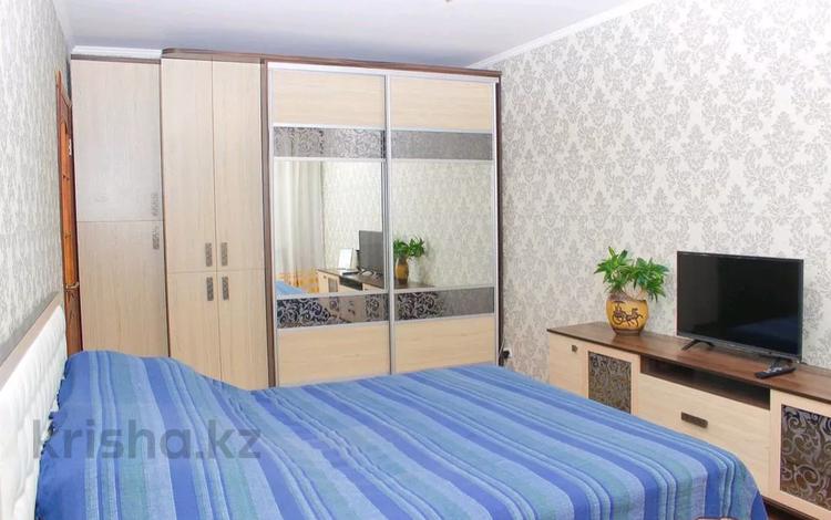 1-комнатная квартира, 45 м², 4/5 этаж посуточно, Каирбаева — Кутузова за 9 000 〒 в Павлодаре — фото 8
