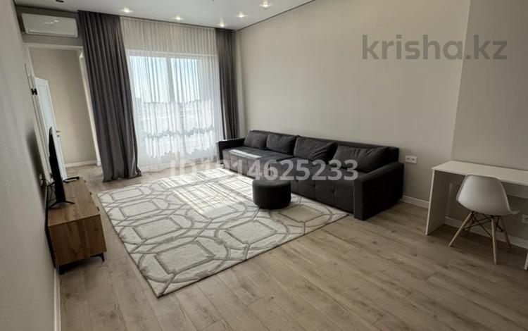 3-комнатная квартира · 95 м² · 8/10 этаж, Кабанбай Батыра 15 — Кабанбай батыра 15-Бегалина 68 за 600 000 ₸ в Алматы, Медеуский р-н — фото 2