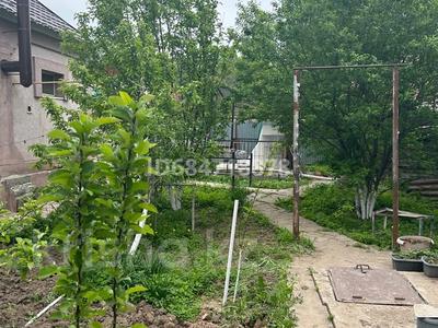 Отдельный дом · 8 комнат · 200 м² · 10 сот., Ескалиева 281/1 — Манчук маметова за 200 млн 〒 в Уральске