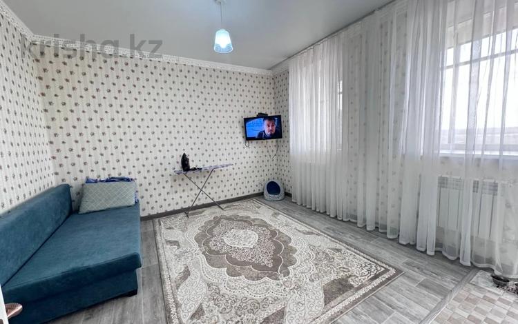 1-комнатная квартира, 33 м², 5/8 этаж, Нажимеденова 37 за 12.9 млн 〒 в Астане, Алматы р-н — фото 2