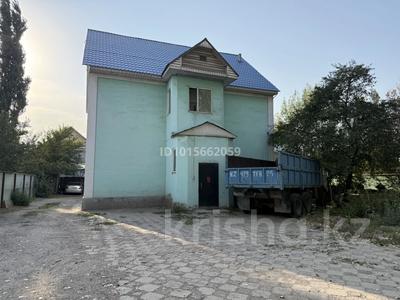 Отдельный дом · 4 комнаты · 240 м² · 8 сот., мкр Айгерим-2, Альмерек Абыз 124 — Угол шугыла за 120 млн ₸ в Алматы, Алатауский р-н
