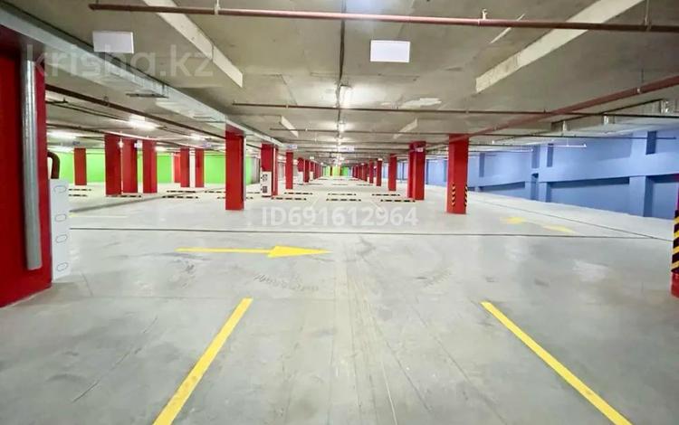 Паркинг • 25 м² • Туран 39 — Угол Сыганак за 4 млн 〒 в Астане, Нура р-н — фото 2