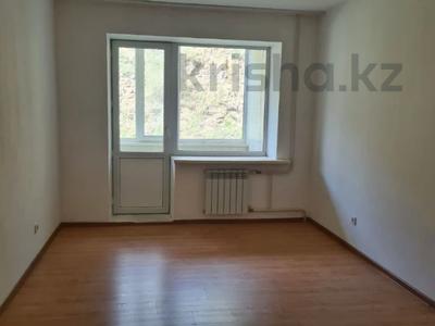 2-комнатная квартира · 56.4 м² · 1/5 этаж, Молдагуловой 17/6 за 21.7 млн 〒 в Усть-Каменогорске