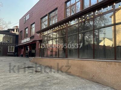 Офисы, магазины и бутики, склады, медцентры и аптеки, образование, развлечения, конференц-залы, кабинеты и рабочие места · 200 м² за 800 000 〒 в Алматы, Медеуский р-н