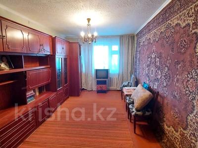 2-комнатная квартира, 55 м², 1/5 этаж, абая за 19 млн 〒 в Петропавловске