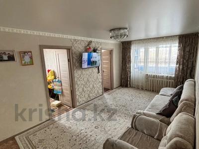 4-бөлмелі пәтер · 61.4 м² · 5/5 қабат, ул. Абая, бағасы: 11 млн ₸ в Темиртау