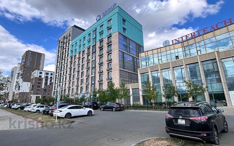 2-бөлмелі пәтер · 70 м² · 9/9 қабат, Пр.Тайманова 48, бағасы: 350 000 ₸ в Атырау — фото 2