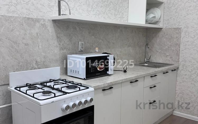 1-комнатная квартира · 40 м² · 1/6 этаж, Микрорайон Береке 43,44 — Костанай Плаза, Тобол Арена за 230 000 ₸ — фото 2