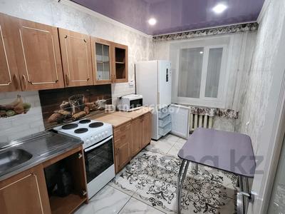 3-комнатная квартира · 64 м² · 6/9 этаж, Майкудук, Майкудук, 11а микрорайон 27 — Магазин Заир, остановка Ласточка за 140 000 ₸ в Караганде, Алихана Бокейханова р-н