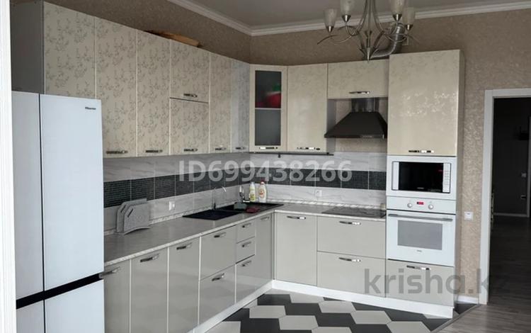 3-бөлмелі пәтер · 140 м² · 42/43 қабат, Желтоксан 2/1 — набережная, бағасы: 60 млн 〒 в Астане, Сарыарка р-н — фото 2