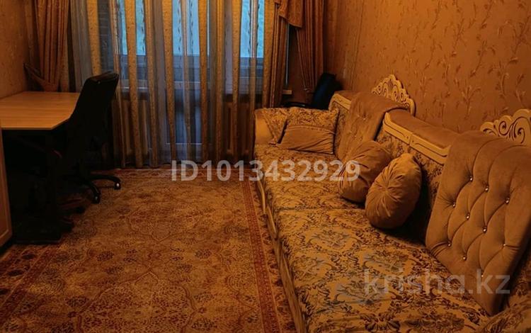 2-комнатная квартира · 45 м² · 2/5 этаж, мкр №6 3 за 250 000 ₸ в Алматы, Ауэзовский р-н — фото 2