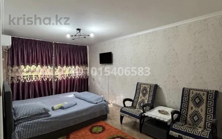 1-комнатная квартира · 35 м² · 3/5 этаж, 8-й микрорайон 8А — Остоновка Акация за 10 000 ₸ в Шымкенте, Туран р-н — фото 2