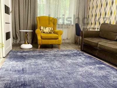 2-бөлмелі пәтер · 45 м² · 1/4 қабат, Казыбек би 80 — Наурызбай батыра, бағасы: 3 000 〒 в Алматы, Алмалинский р-н