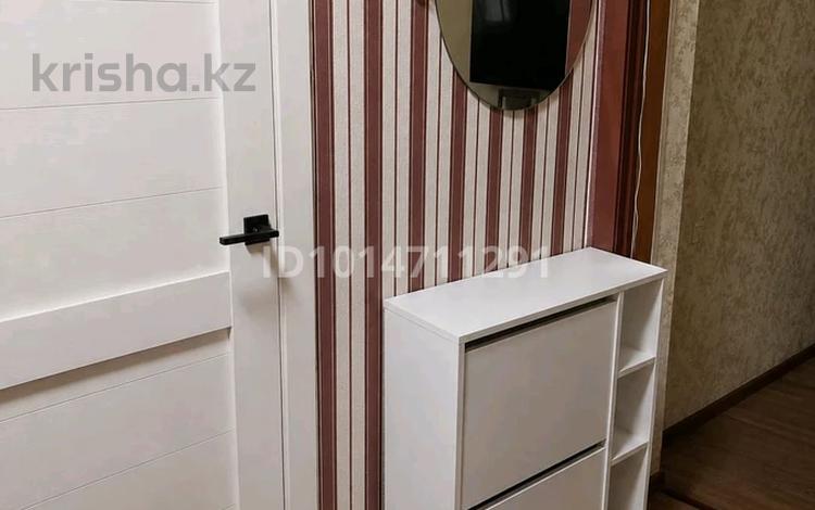 2-комнатная квартира · 44.2 м² · 1/5 этаж, Камзина 10 — 27 школа за 16 млн ₸ в Павлодаре — фото 2