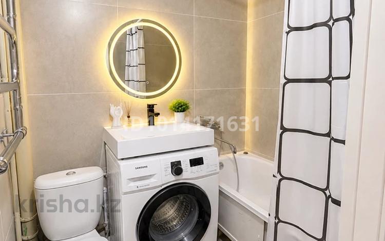 1-комнатная квартира · 30 м², Мухамеджанова за 10 000 ₸ в Балхаше — фото 4