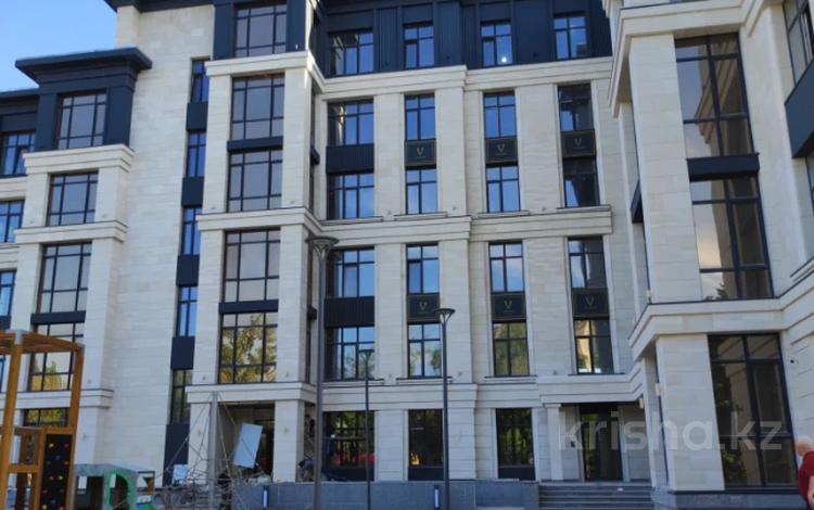 3-комнатная квартира · 91 м² · 1/6 этаж, мкр Михайловка , Аманжолова 100 за 65 млн ₸ в Караганде, Казыбек би р-н — фото 2