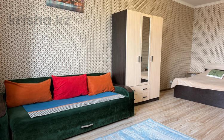 1-комнатная квартира · 45 м² · 3/12 этаж, проспект Алии Молдагуловой за 17 млн ₸ в Актобе — фото 3