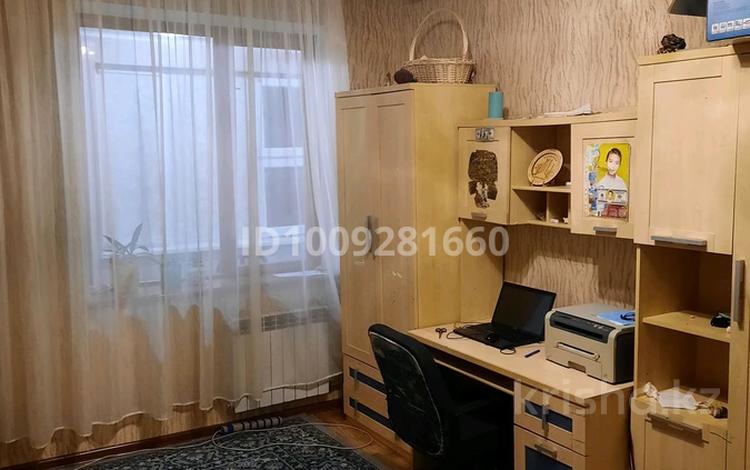 4-бөлмелі пәтер · 100 м² · 5/5 қабат, 26-й мкр 12, бағасы: 180 000 ₸ в Актау — фото 2