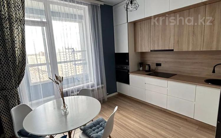 2-комнатная квартира, 65 м², 8 этаж помесячно, Туркестан 28