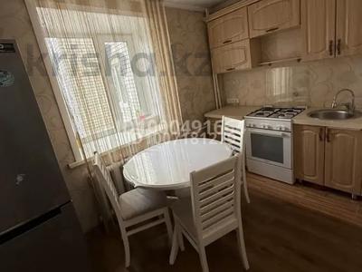 3-комнатная квартира · 61 м² · 3/6 этаж, Дулатова 135 за 32 млн 〒 в Семее