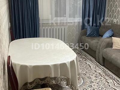 3-комнатная квартира · 62 м² · 2/5 этаж, Майкудук, 15й микрорайон 16 за 14 млн ₸ в Караганде, Алихана Бокейханова р-н