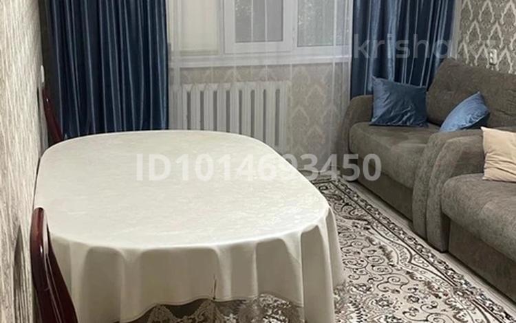 3-комнатная квартира · 62 м² · 2/5 этаж, Майкудук, 15й микрорайон 16 за 14 млн ₸ в Караганде, Алихана Бокейханова р-н — фото 2