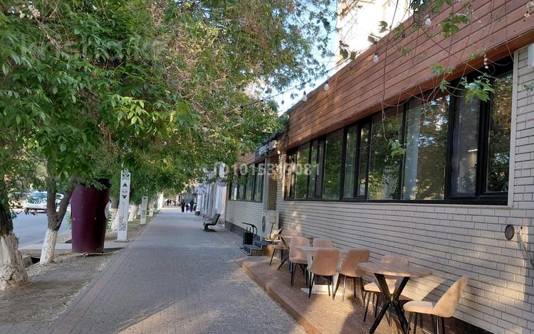 2-бөлмелі пәтер · 48 м² · 2 қабат, Айтеке би 20, бағасы: 14 млн ₸ в  — фото 2