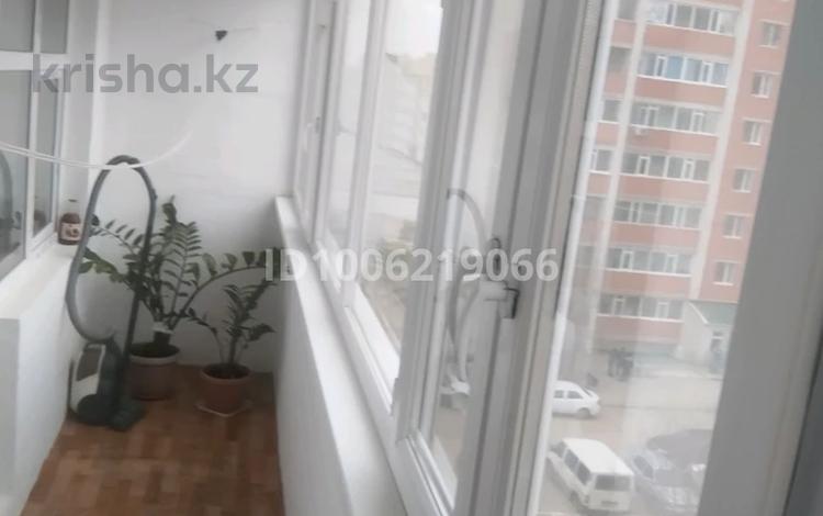 1-бөлмелі пәтер · 41 м² · 5/9 қабат, мкр. Алтын орда 16, бағасы: 17.5 млн ₸ в Актобе — фото 2