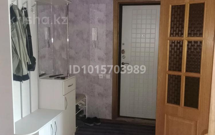 3-бөлмелі пәтер · 68 м² · 2/5 қабат, Шұғыла 7а — Шоқай мен Бөкейхан, бағасы: 25 млн ₸ в  — фото 2