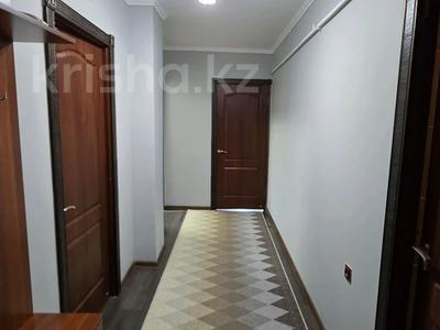 2-комнатная квартира · 78 м² · 5/5 этаж, Абая 148 А за 18.5 млн ₸ в Таразе