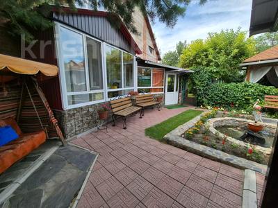 Отдельный дом · 5 комнат · 325 м² · 12 сот., Урунтаева 4 за 82 млн 〒 в Усть-Каменогорске